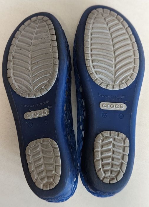 Женские босоножки Crocs W5
