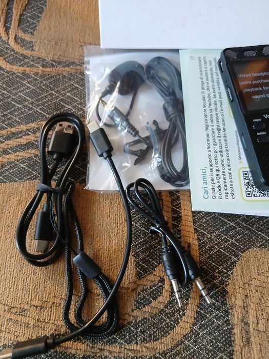 Dyktafon  rejestrator dźwięku  110 godzin pracy nowy