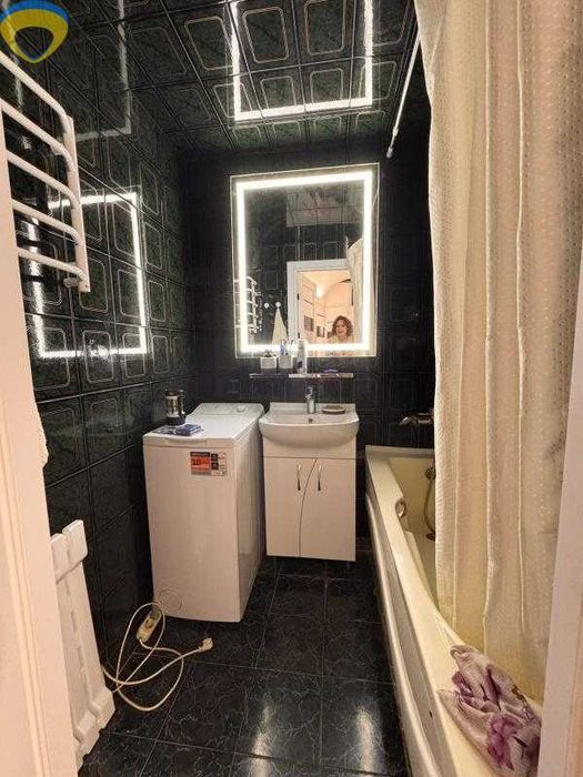 Продається 5-кімнатна квартира для великої родини, 98 м² на Таїрова, вул. Ільфа та Петрова