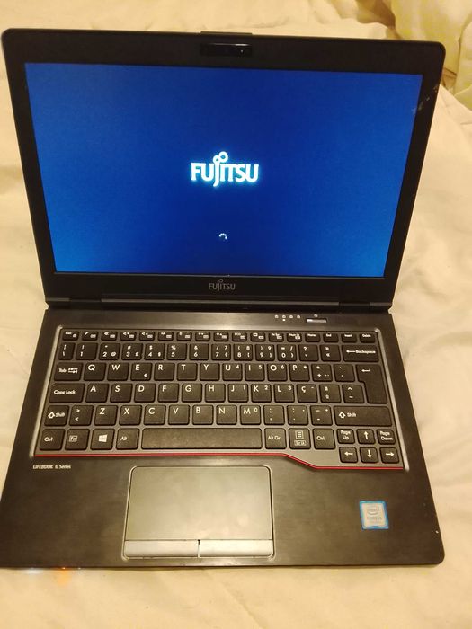 Computador fujilu em bom estado
