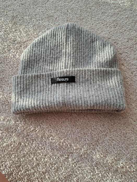 Czapka młodzieżowa Sinsay