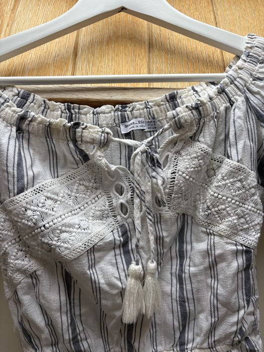 Camisola Bershka às riscas azul como nova
