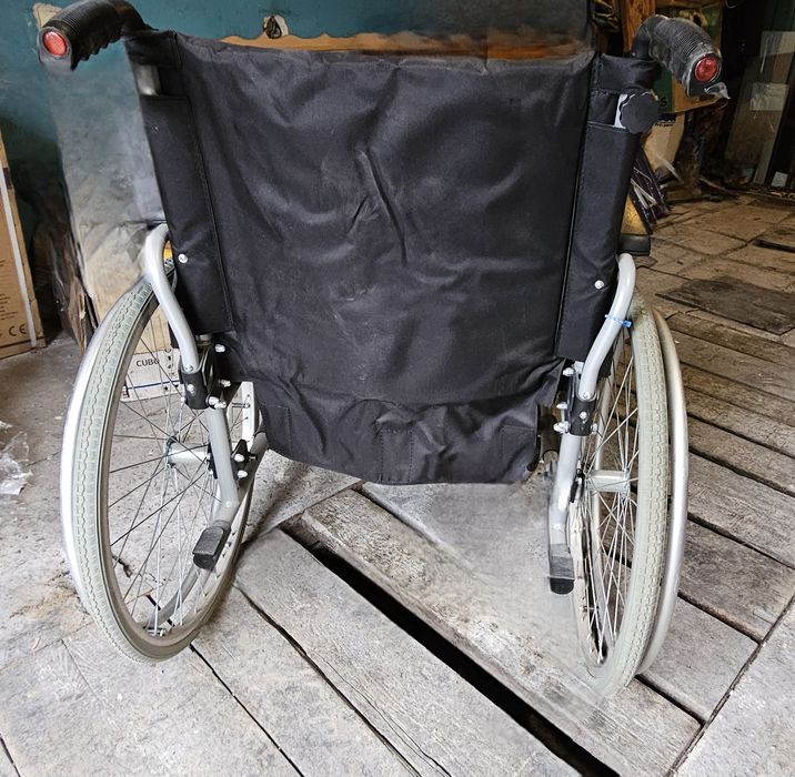 Инвалидная коляска vermeiren d200