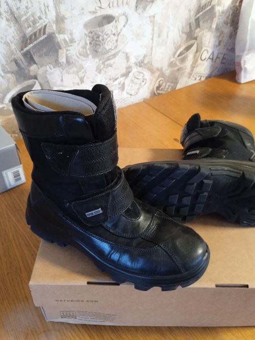 Продам сапожки мальчуковые