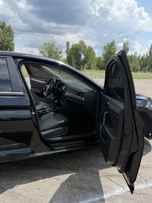 Volkswagen jetta 2019
