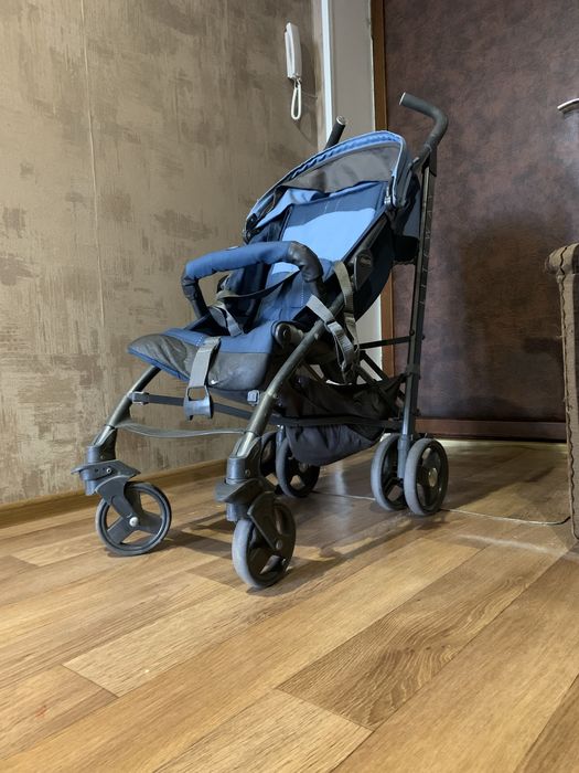 Продам летнюю коляску Chico