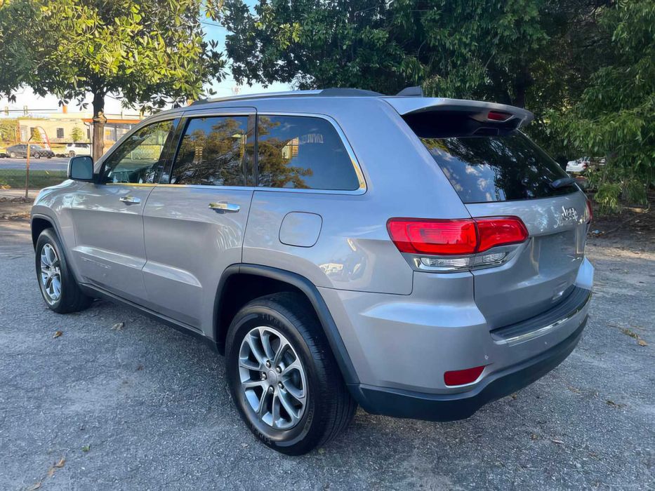 Jeep Grand Cherokee      2016