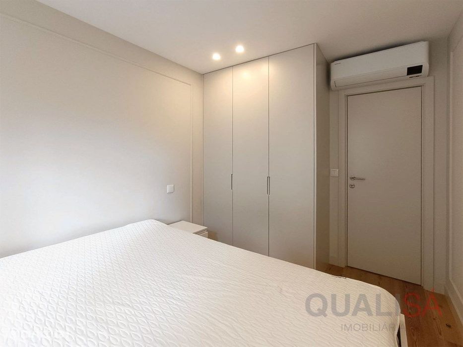 Apartamento T1 semi novo, equipado e mobilado no centro histórico d...
