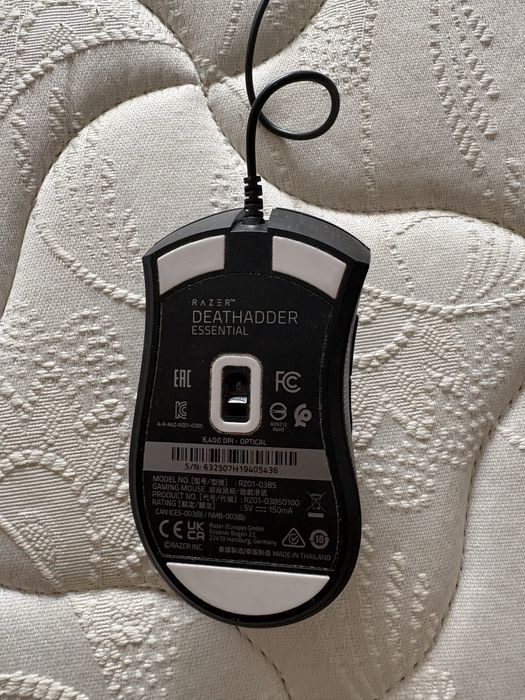 Rato Óptico Razer DeathAdder Essential 6400DPI Preto