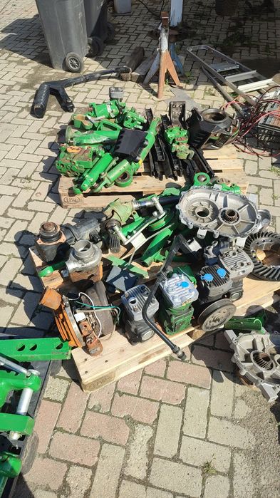 Zaczep  8R kula ramka zaczepowa części John Deere sauermann