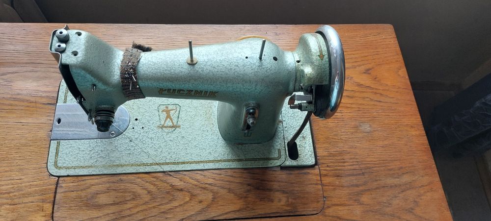 Maszyna do szycia  Łucznik