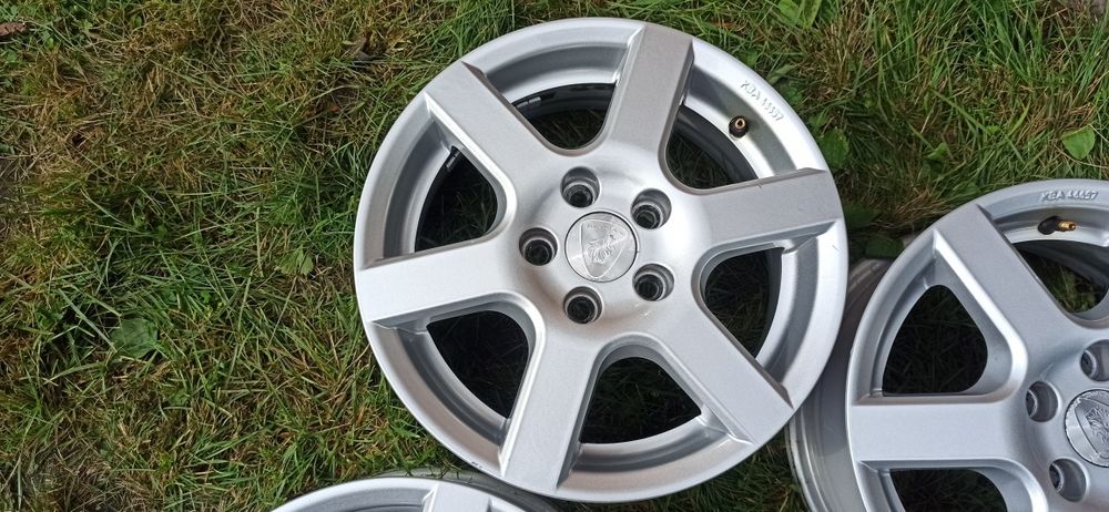 Диски 5 100 R14 Skoda Fabia VW Polo Seat Ibiza Cordoba Toyota CarinaE
