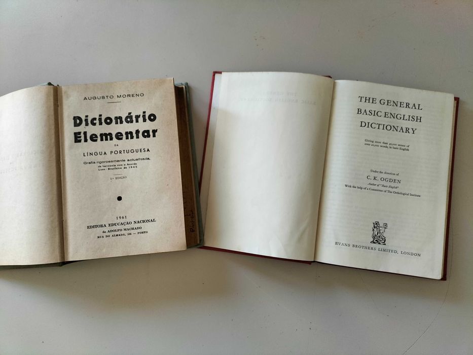 Dicionários (Português-Inglês-Francês-Espanhol)