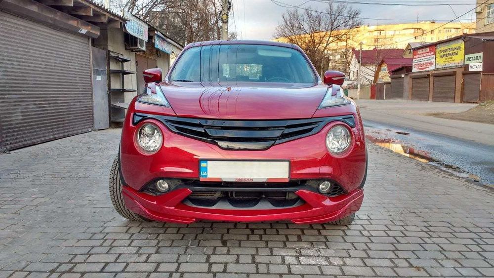 Тюнінг Nissan Juke - накладки бамперів, спойлери, решітка, пороги
