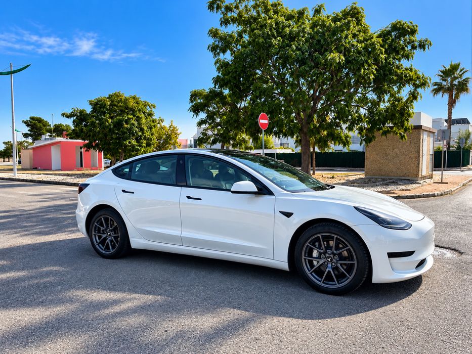 Tesla Model 3 2022 LFP Standard Range Plus