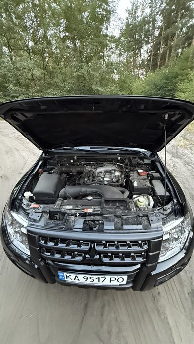 Mitsubishi Pajero Wagon 2018 3.0 газ - бензин