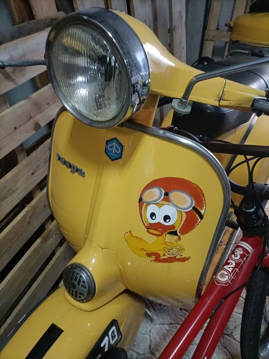Vespa Piaggio Rally 200
