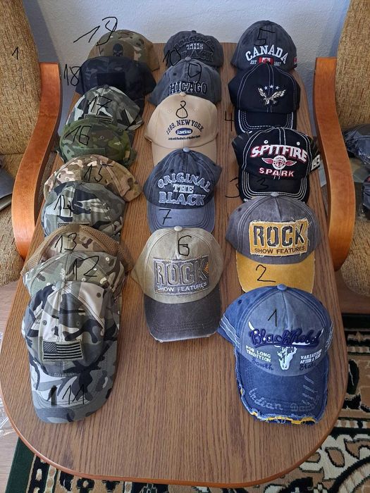 okazja-Wyprzedaż -Czapki z daszkiem różne z nadrukiem-19,99 zł