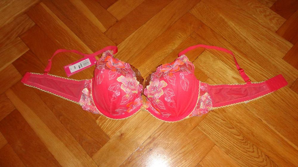 Biustonosz Marks&Spencer 90B nowy