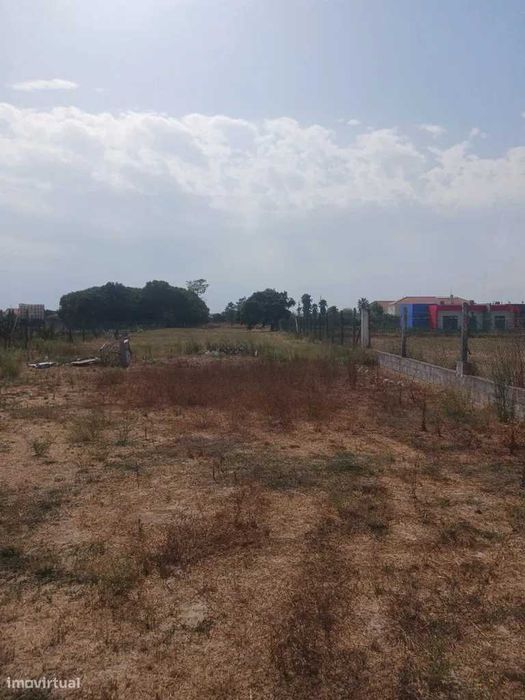 Terreno misto com excelente viabilidade de construção – Pinhal Novo