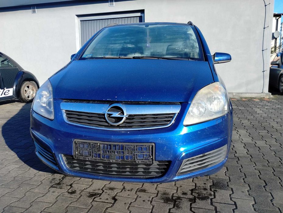 zderzak przód przedni Opel Zafira B Z21B , części