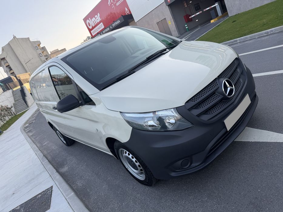 Mercedes-Benz Vito - 2015 - 3 Lugares - 1.6 CDTi