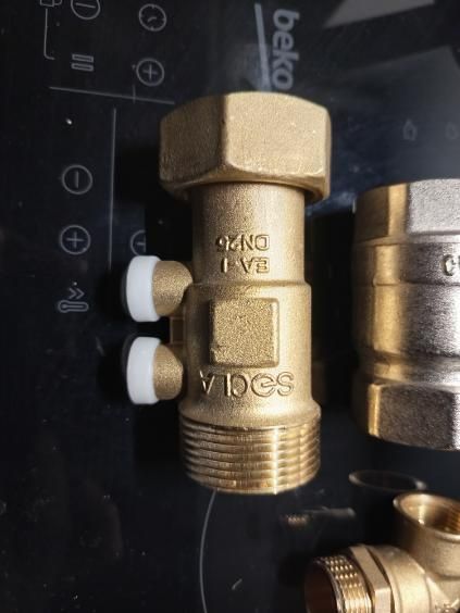 SOCLA Zawór antyskażeniowy DN 25 EA251