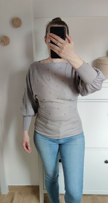 Szara bluzka S/M bufiaste ramiona wyszywane gwiazdki