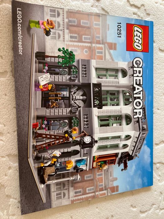 Lego Bank 10251 conpleto, c/ caixa e instruções