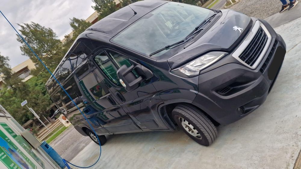 Peugeot Boxer Premium