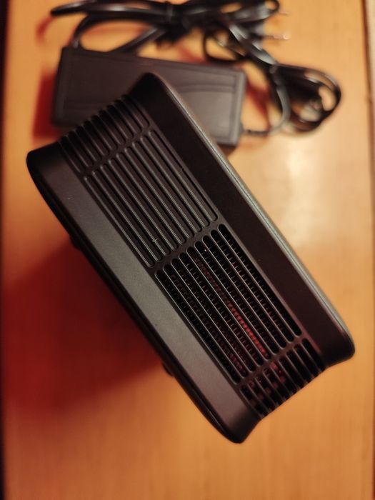 Проектор, домашній кінотеатр aun A30