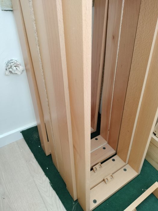 Bases/Rodapés para estantes