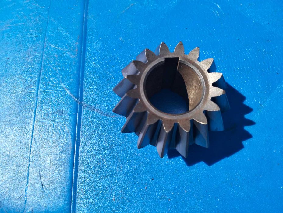 Koło zębate stożkowe Z-16 STOLL przetrząsarka