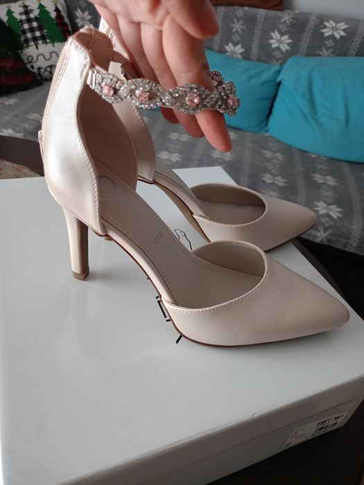 Buty szpilki 37 catwalk