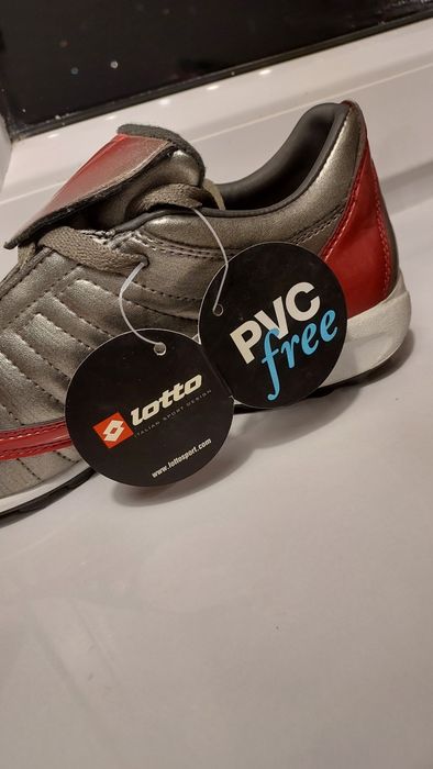 Buty piłkarskie lotto sportowe 38 halówki