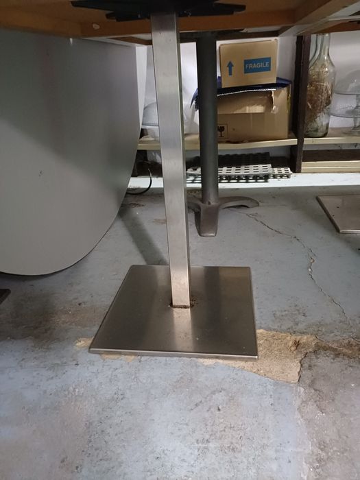 Liquidação TOTAL Mesa Pedrali modelo Quadra