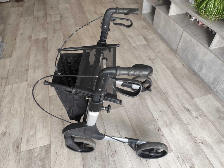 Ролатор- ходунки для дорослих