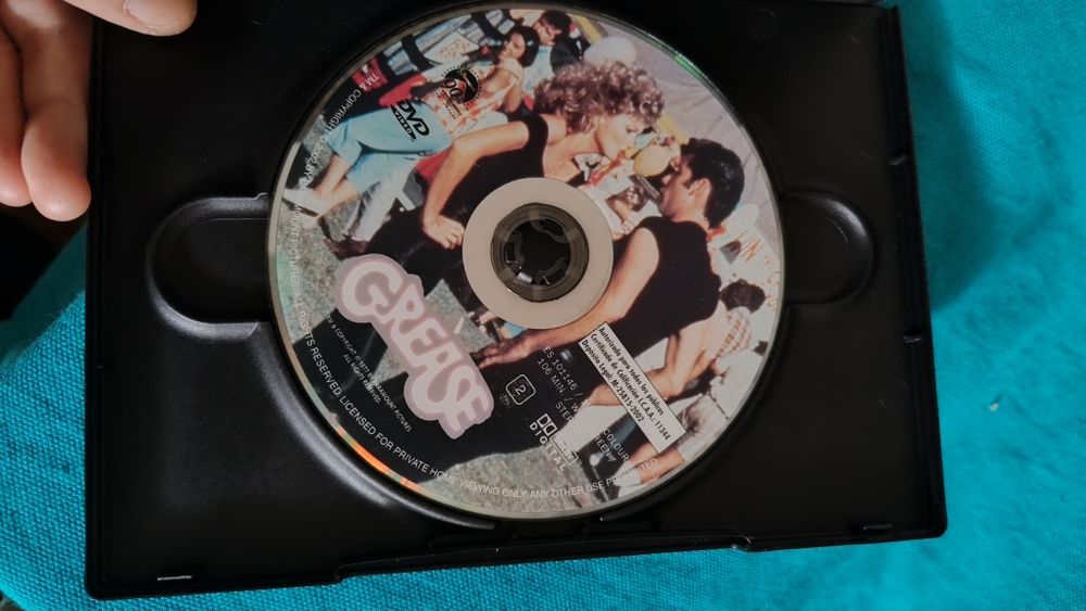 Dvd greese brilhantina