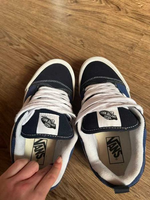 marineblauwe vans knu skool 38