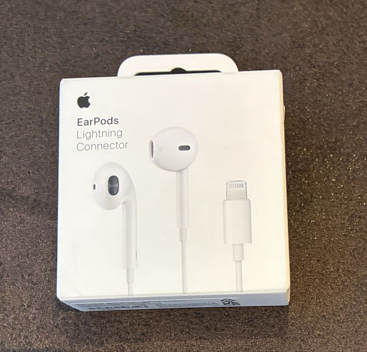 EarPods lightning connector Apple