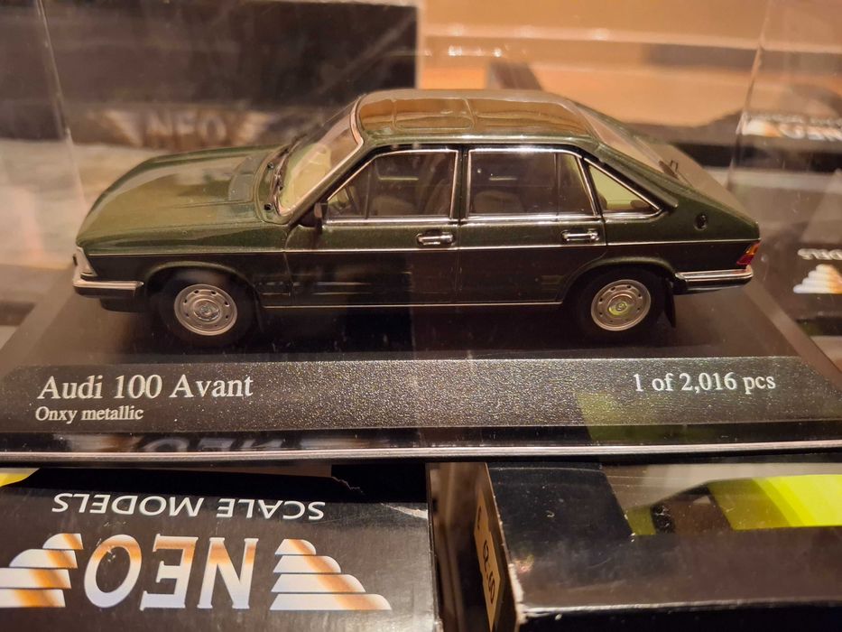 Audi 100 Avant Minichamps 1:43