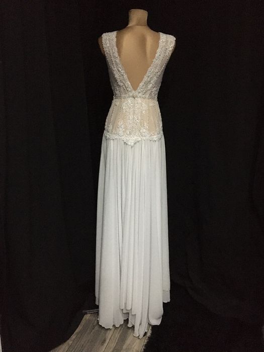 Nowa piękna Suknia ślubna BOHO 34/36 długa góra francuska koronka