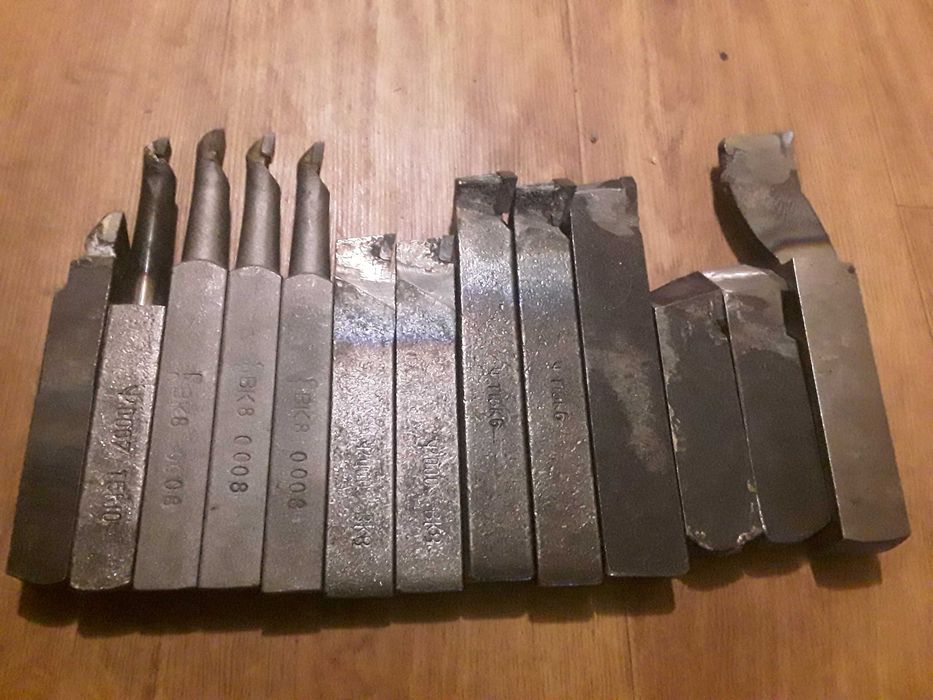 Резцы токарные новые цена за все