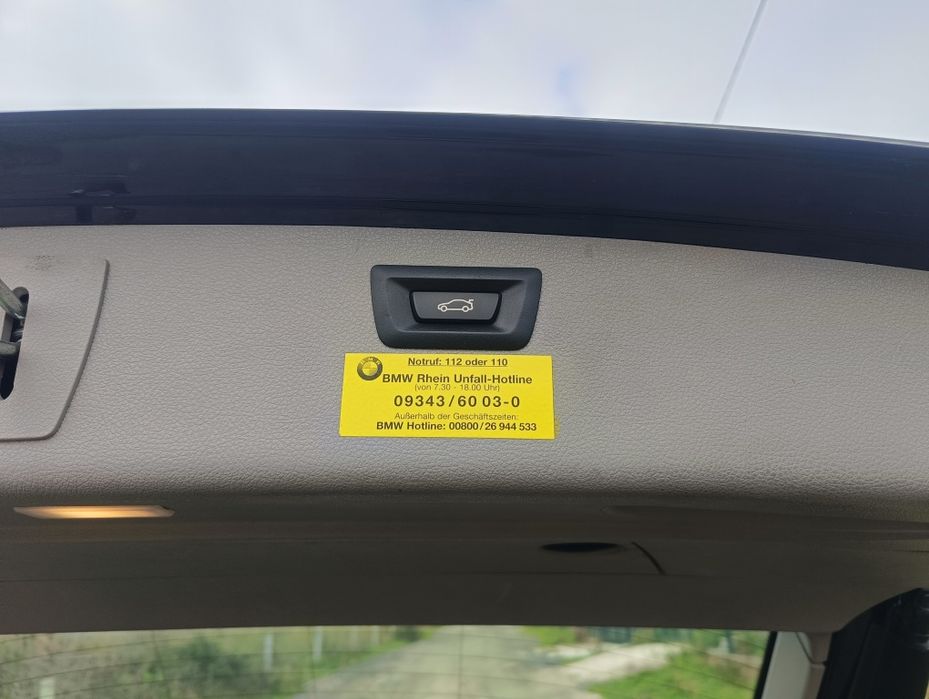 BMW 318 D Touring Navi - 2013