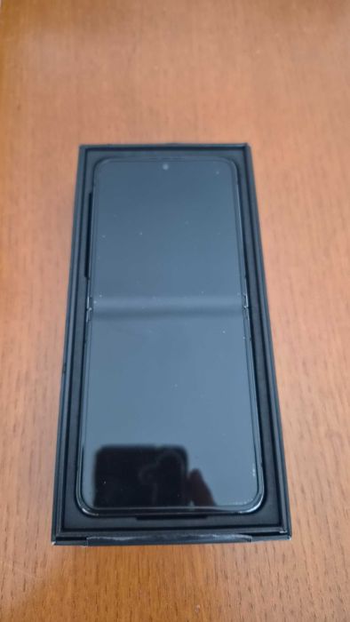 Samsung Z flip 5