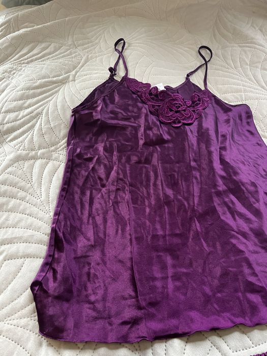 Dwuczęściowy satynowy komplet piżamowy  śliwkowy XL szafa przedp