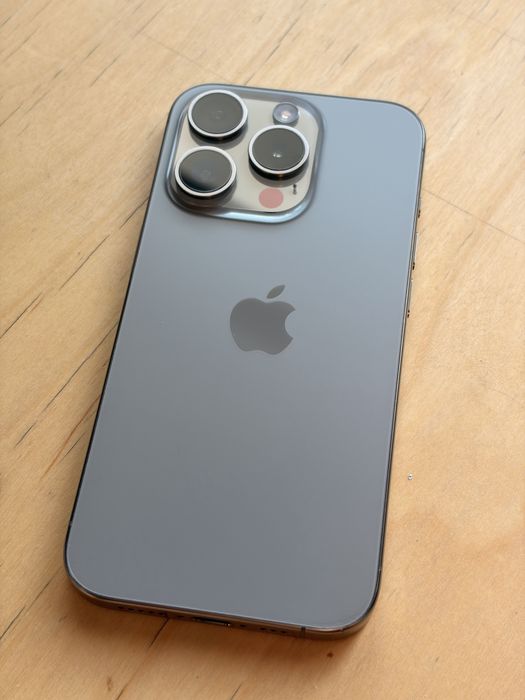 Iphone 15 pro 128 GB tytan naturalny