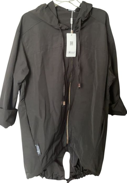 Czarna parka Minouu