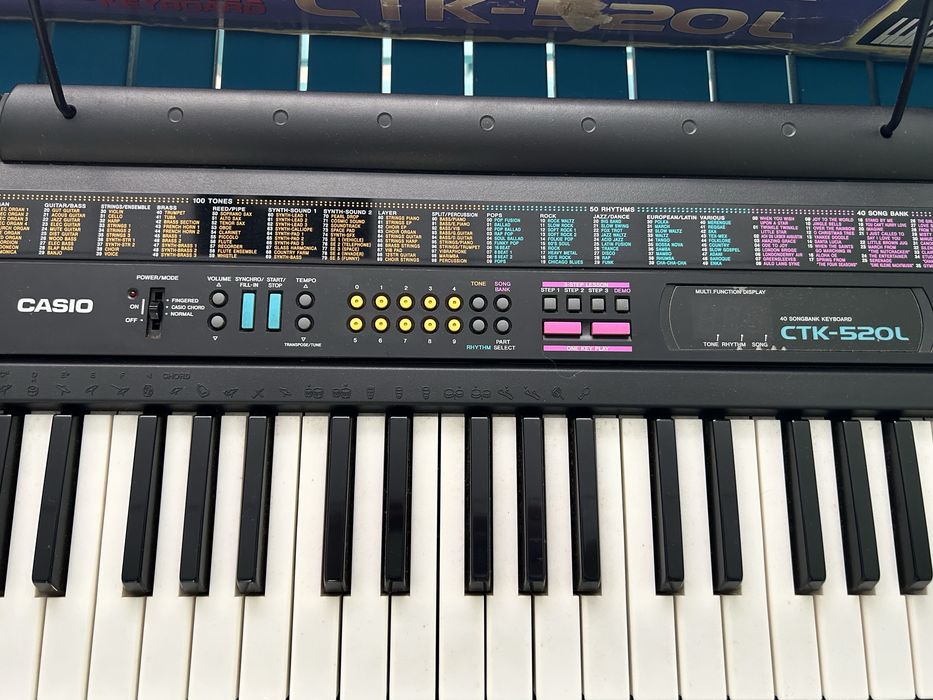 Piano casio CTQ-520L