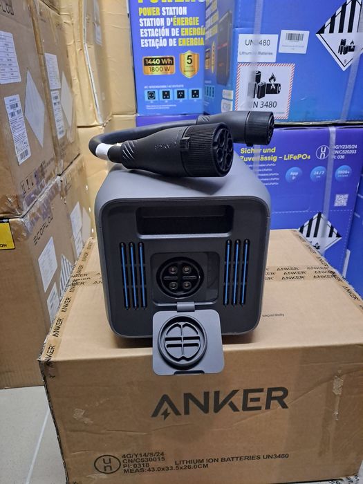 Батареї Anker Solix BP1000 нові